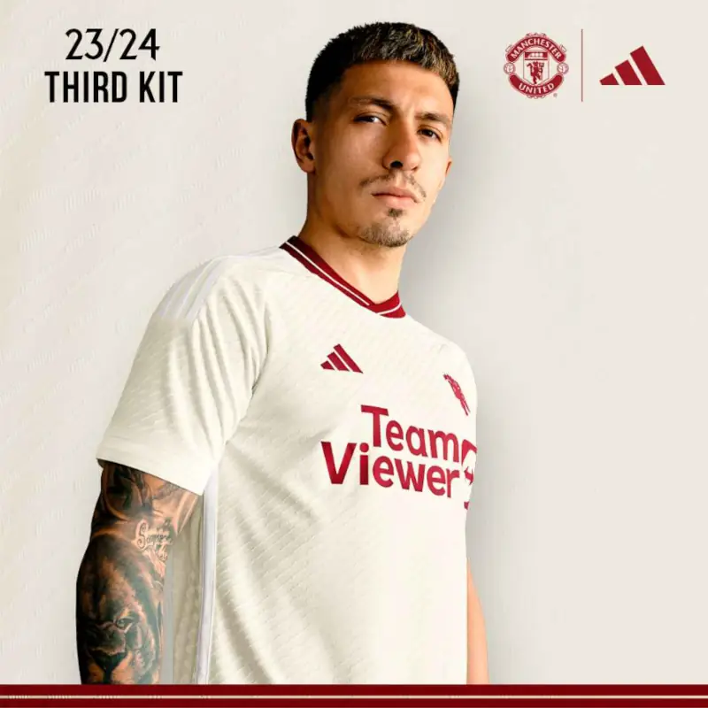 Trzecia koszulka Manchesteru United 2023/2024 - Lisandro Martinez