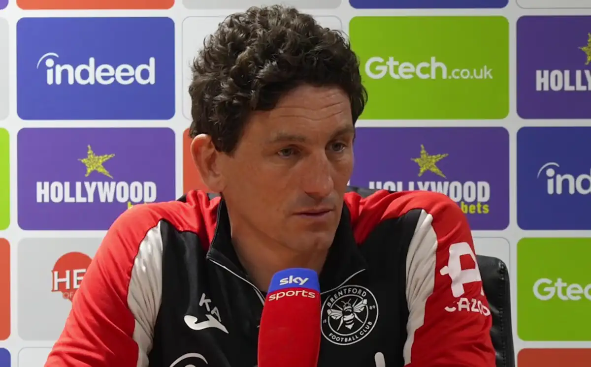 „Wiemy, kogo musimy uciszyć”. Trener Brentfordu przed meczem z Manchesterem United