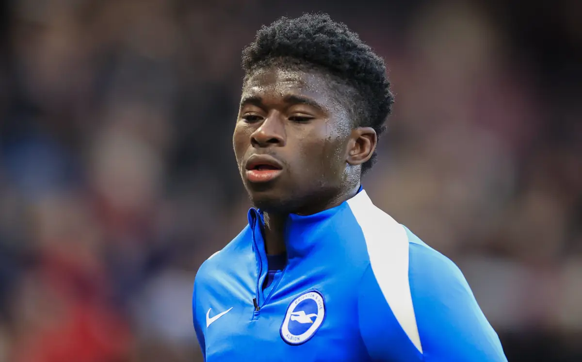 „Carlos Baleba musi unikać medialnego szumu i spekulacji”