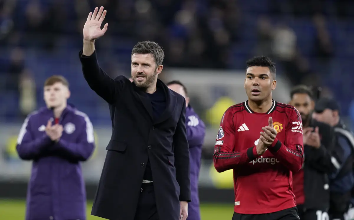 Neville o przyszłości Carricka: Manchester United musi szukać innego menadżera