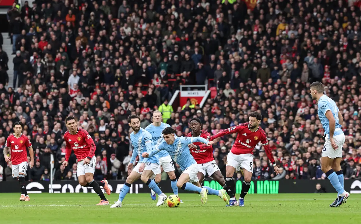 „Jeden z najlepszych derbowych występów”. Neville skomentował wygraną z City