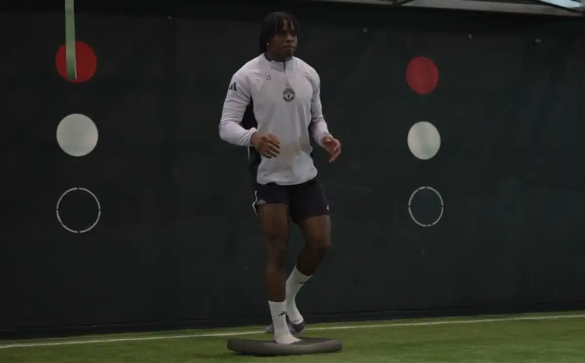 Patrick Dorgu pracuje w Carrington nad powrotem na boisko