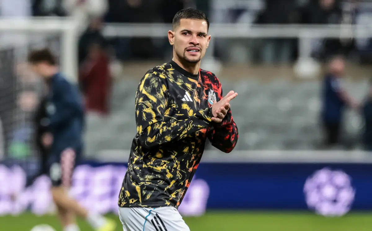 Bruno Guimaraes zasłoną dymną Manchesteru United przed innym transferem?