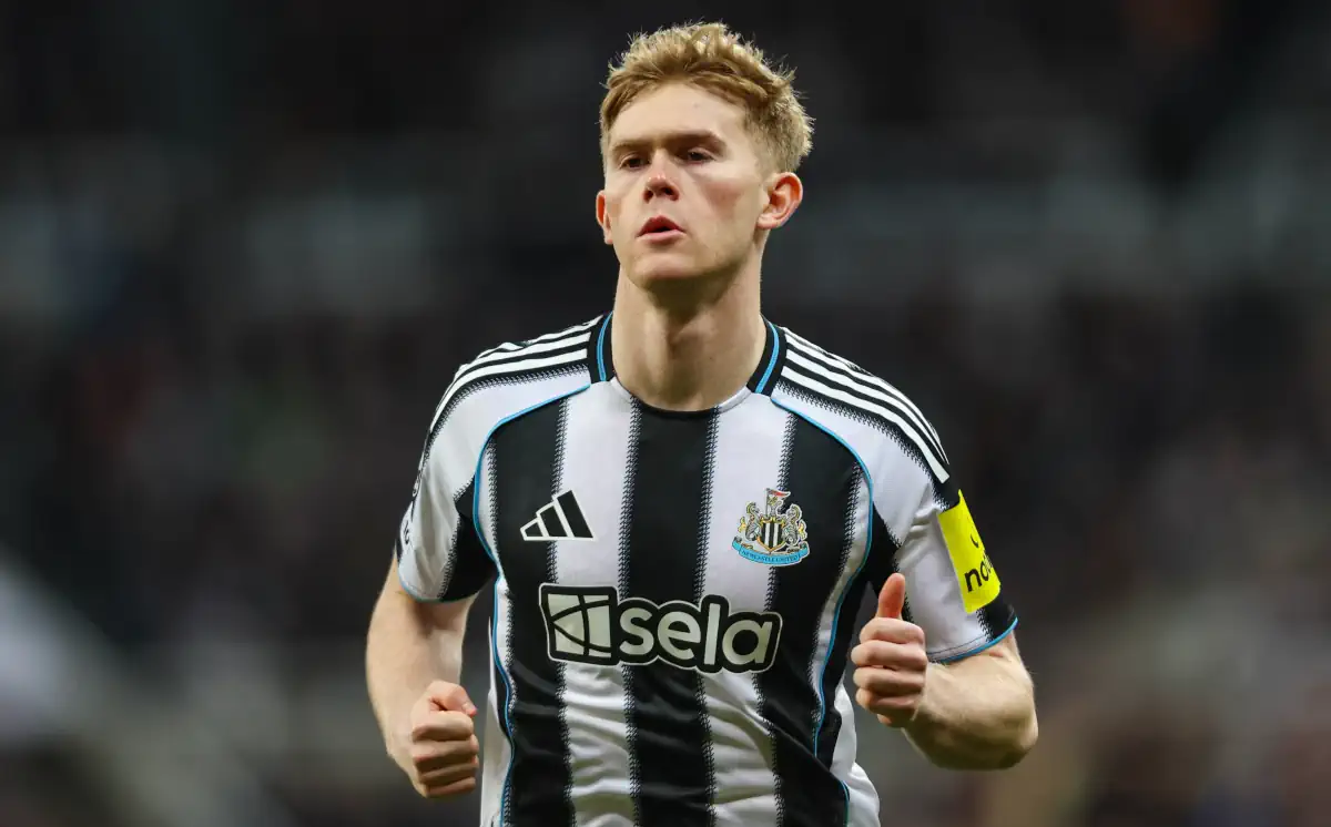 Hall, Ndiaye i Diomande na transferowej liście życzeń Manchesteru United