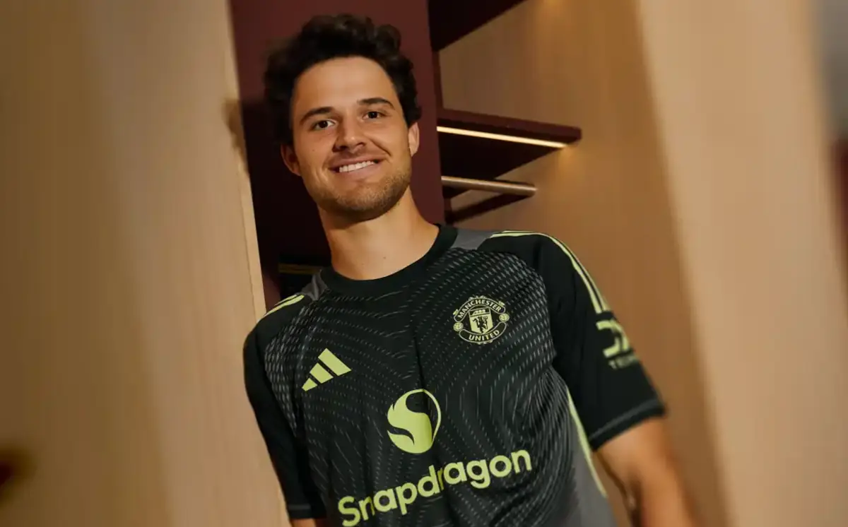Oficjalnie: Senne Lammens nowym bramkarzem Manchesteru United