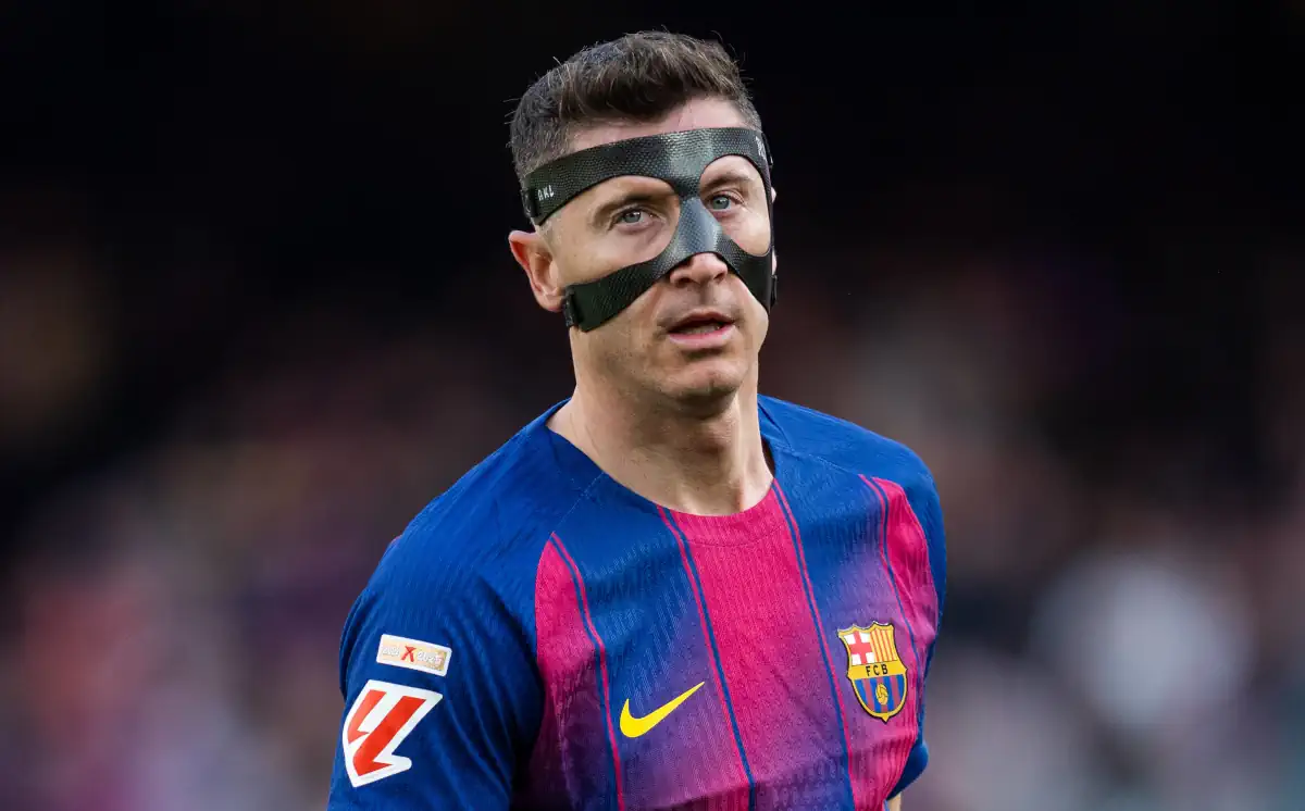 Manchester United zaproponuje Lewandowskiemu kontrakt i ważną rolę