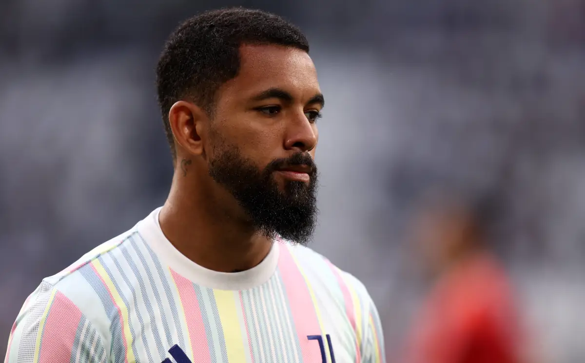 Manchester United monitoruje sytuację pomocnika Juventusu