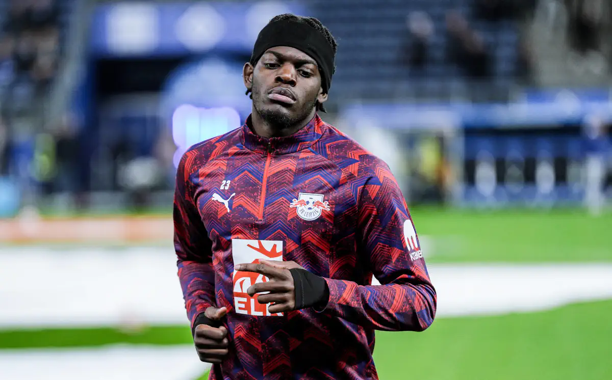 Manchester United nie rezygnuje z transferu środkowego obrońcy