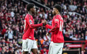 Manchester United - Liverpool 3:2. Czerwone Diabły wygrały Bitwę o Anglię i przyklepały Ligę Mistrzów!