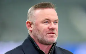 Rooney nie ma żadnych wątpliwości: Carrick musi dostać tę robotę