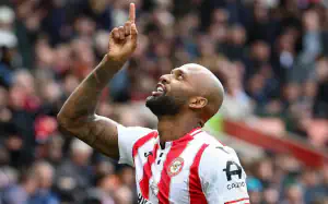 Allardyce wskazał napastnika, którego Manchester United powinien kupić tego lata