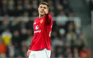 Galatasaray intensyfikuje starania o Ugarte. Padła konkretna propozycja