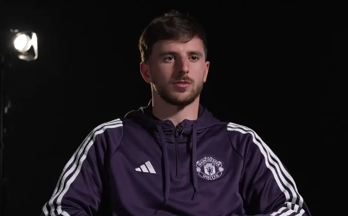 Mount wskazał kolegę, który wyciska z niego siódme poty na treningach