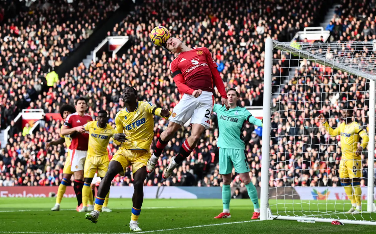 Manchester United - Crystal Palace 0:2. Teatr Koszmarów - poważna kontuzja Martineza i fatalny występ Czerwonych Diabłów