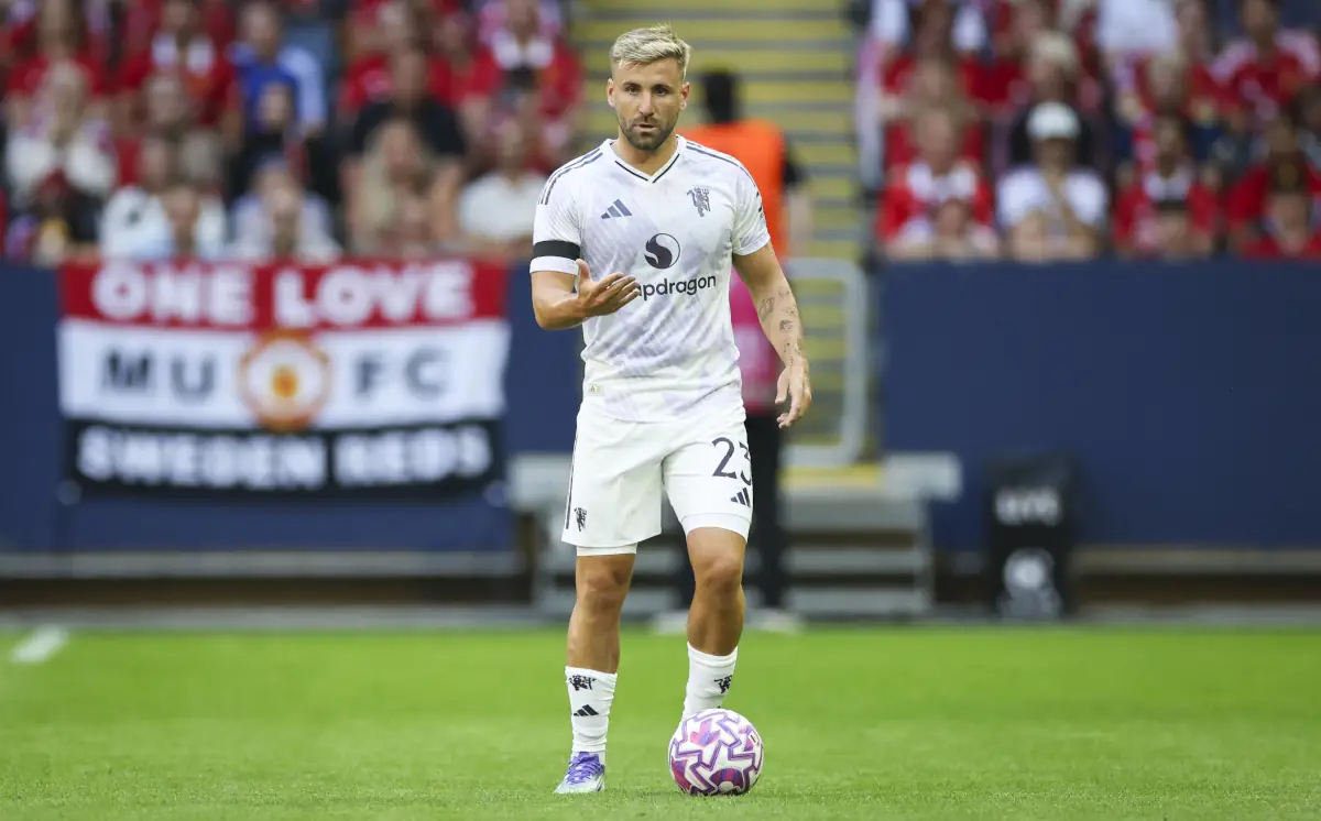 Luke Shaw gotowy wysłuchać transferowych ofert