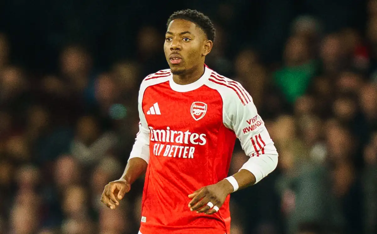 Agenci zaoferowali Manchesterowi United piłkarza Arsenalu