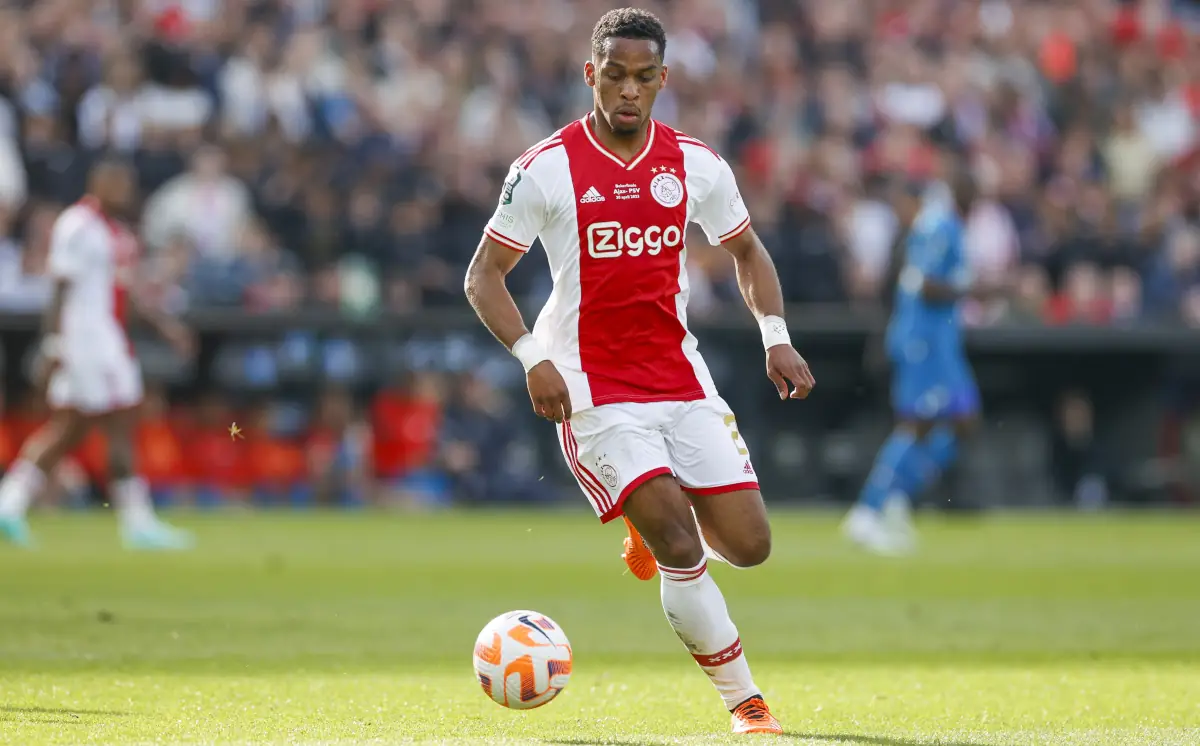 Ajax Amsterdam ustali cen za Jurriena Timbera