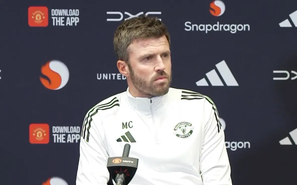 „Twardo stąpamy po ziemi”. Konferencja Carricka przed meczem z Tottenhamem