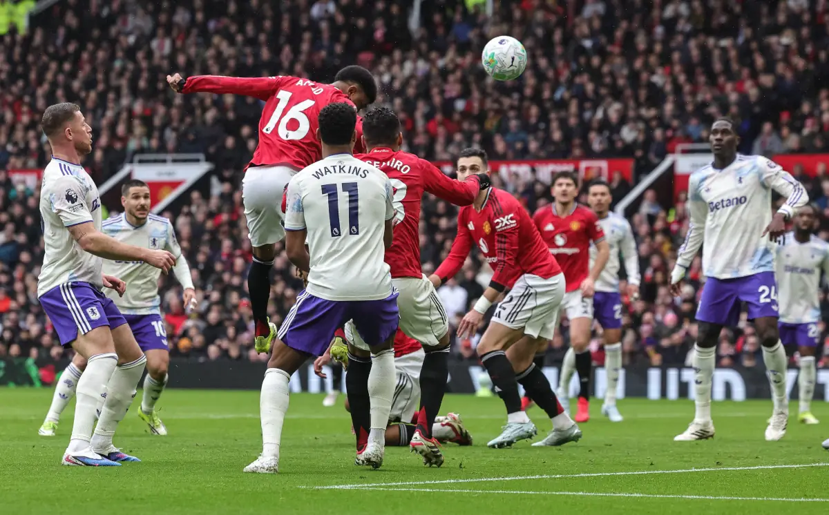 Manchester United - Aston Villa 3:1. Krok w stronę Ligi Mistrzów zrobiony, Fernandes z rekordem!