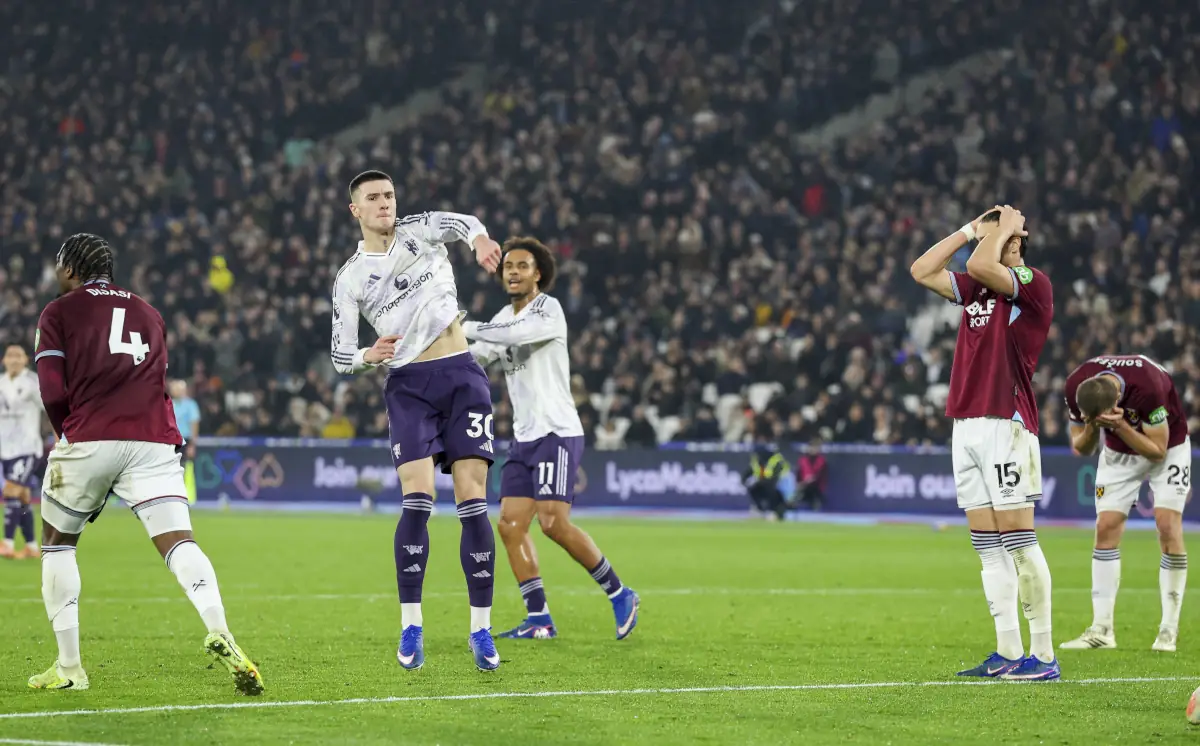 Ile trwała najdłuższa seria Manchesteru United bez 5 zwycięstw z rzędu?